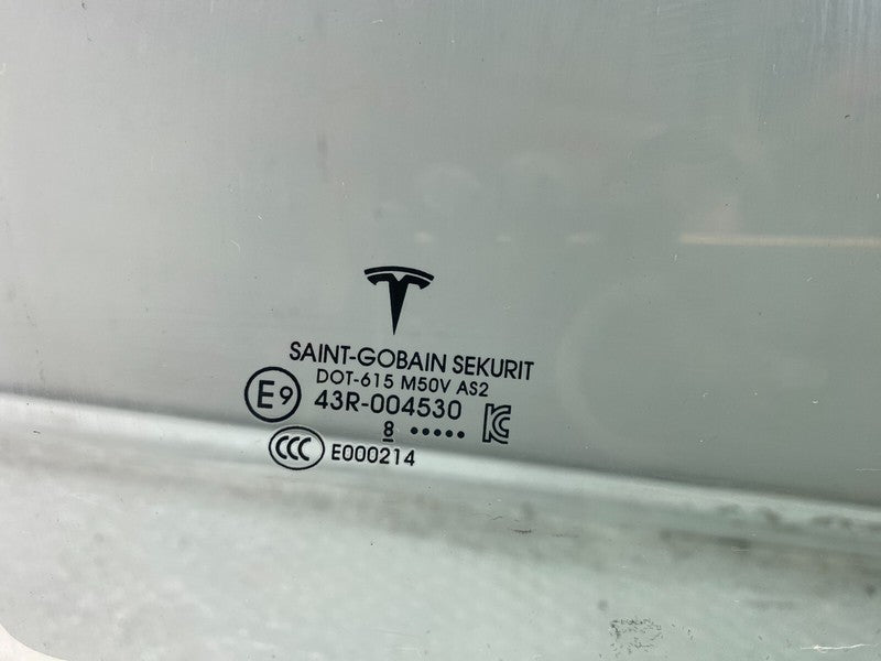 E9 43R-004530 ⭕ 2016-2020 Tesla Model X Front Passenger Side Door Window Glass Right Assembly