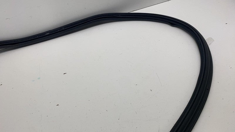 ⭕24-25 Model 3 Rear Trunk Liftgate Decklid Weatherstrip Rubber Seal 17