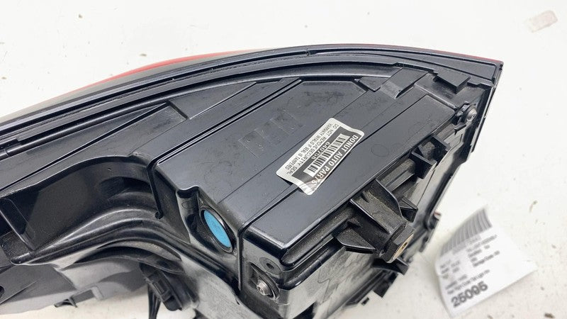 ⭕ 2021-2024 Polestar 2 Rear Right Quarter Panel Outer LED Tail Light Lamp Assy