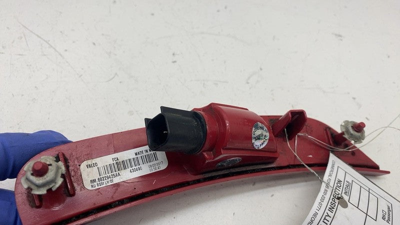 ⭕ 2017-2025 Chrysler Pacifica Rear Left Marker Light Lamp Reflector 68