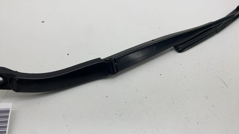 ⭕ 2022-2024 Rivian R1T R1S Front Driver Side Windshield Wiper Arm & Bl