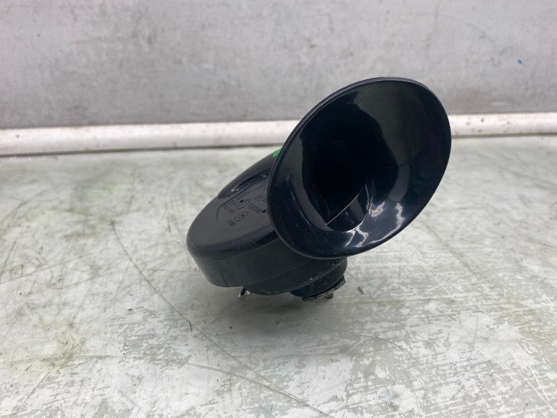 E1 0020046 ⭕2012-2020 Tesla Model S MS Seger Low Pitch Tone Horn 12V 410 Hertz with Bracket