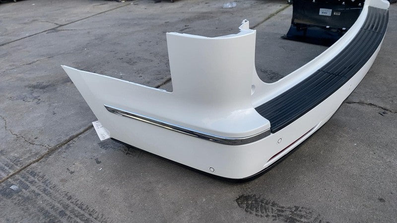 ⭕ 2018 2019 2020 2021 Lincoln Navigator Rear Bumper Cover Panel White 
