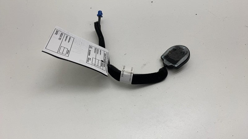 109732100B 2016-2020 Tesla Model X Roof Navigation GPS Antenna Module Unit 1097321-00-B OEM