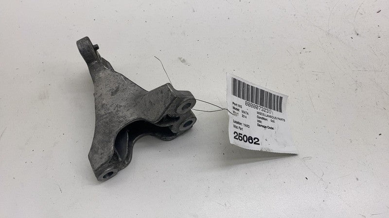 NE5639021 ⭕ 2006-2015 Mazda MX-5 Miata Passenger Side Engine Mount Bracket Right NE5539021