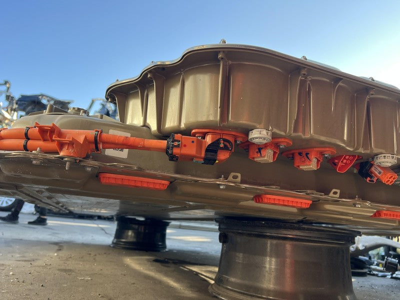 ⭕ Tesla Cybertruck Beast Battery Pack 800V High Voltage 1783970-TX-E 2