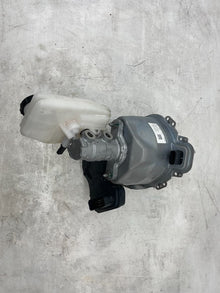 ⭕20-24 Tesla Model Y iBooster Power Brake Master Cylinder Reservoir 1188671-00-A