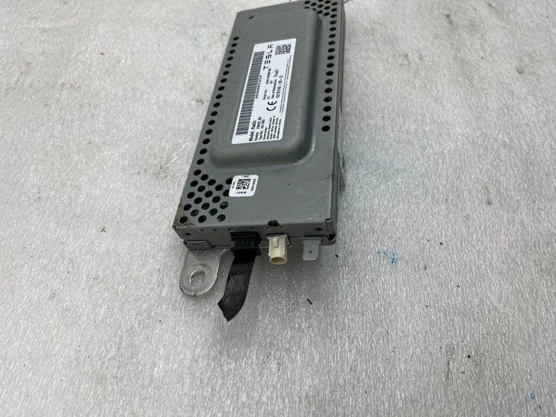 1079749 00 D ⭕ 2017-2023 Model 3 Harman Becker FM HD Audio Radio Receiver Module 1079749-00-D