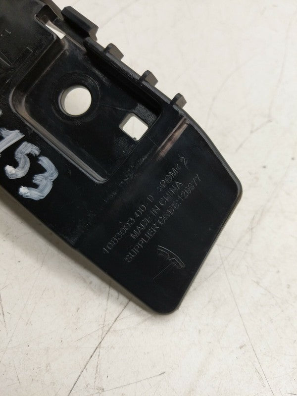 108399300D ⭕ 17-23 Model 3 Rear Right Side Under Taillamp Bumper Mount Bracket 1083993-00-D