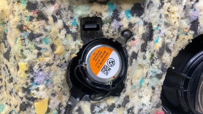 7419292 08 2018-2023 BMW 530e B46X Rear Package Tray Deck Shelf Cover Panel & Speaker OEM