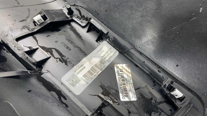 ⭕ 17-25 Chrysler Pacifica Rear Right Trunk Quarter Trim Cover Panel 5S