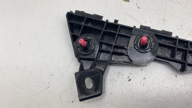 52576 47070 ⭕ 23-25 Toyota Prius Rear Driver Side Bumper Guide Retainer Left LH 52576-47070