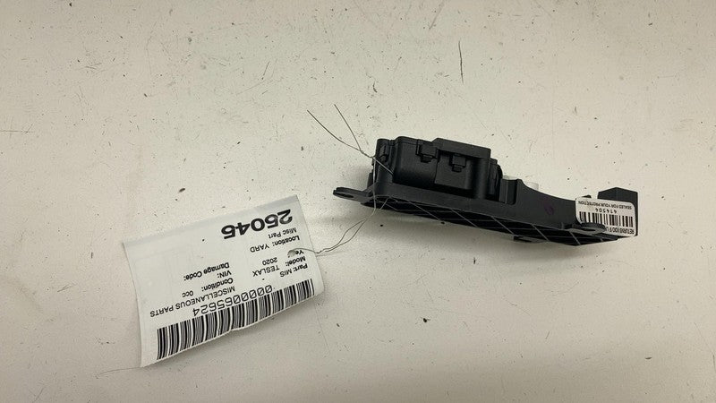 ⭕ 16-24 Model X Front Driver Door Lock Latch Release Actuator Left 111