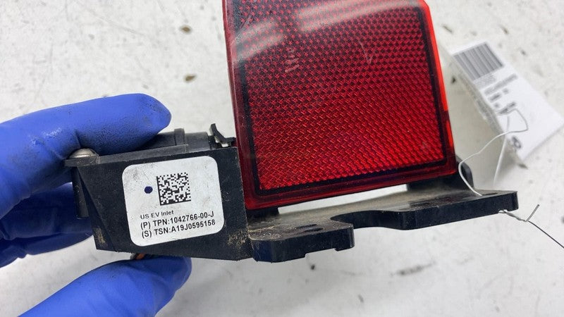 ⭕ 15-20 Tesla Model S Rear Left Taillight Lamp Charge Reflector LH 104