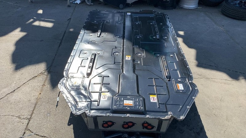 ⭕ 2022-2024 Rivian R1T R1S Large Battery Pack 141kWh Lithium Module Assembly