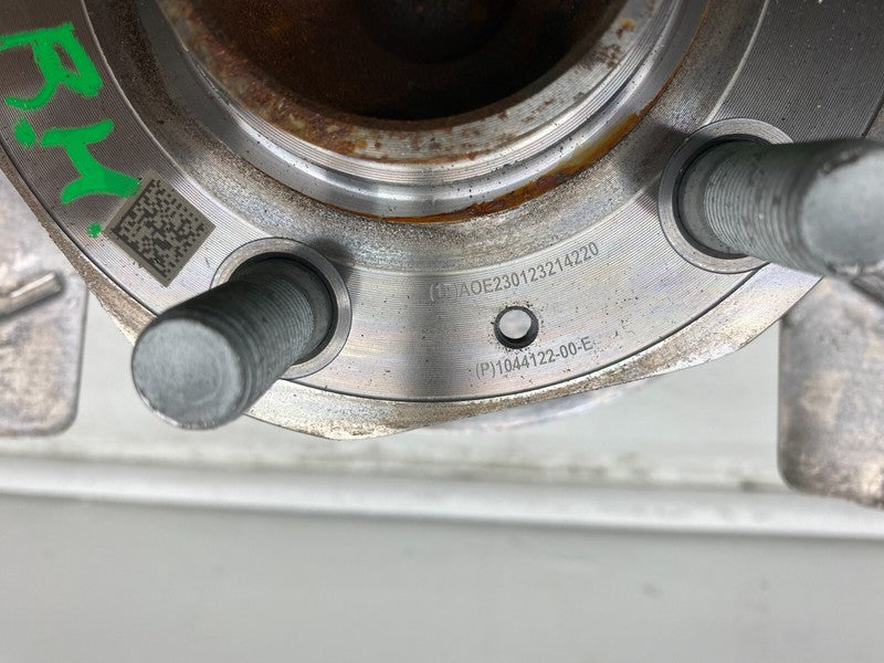 104431600E ⭕17-23 Model 3 Front Right Spindle Knuckle + Hub (150mm Non-Driven) 1044316-00-E