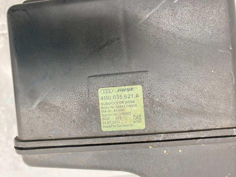 4M0035621A ⭕2017-2021 Audi Q7 SQ7 Rear Trunk Bose Subwoofer Speaker Box Assembly 4M0035621A