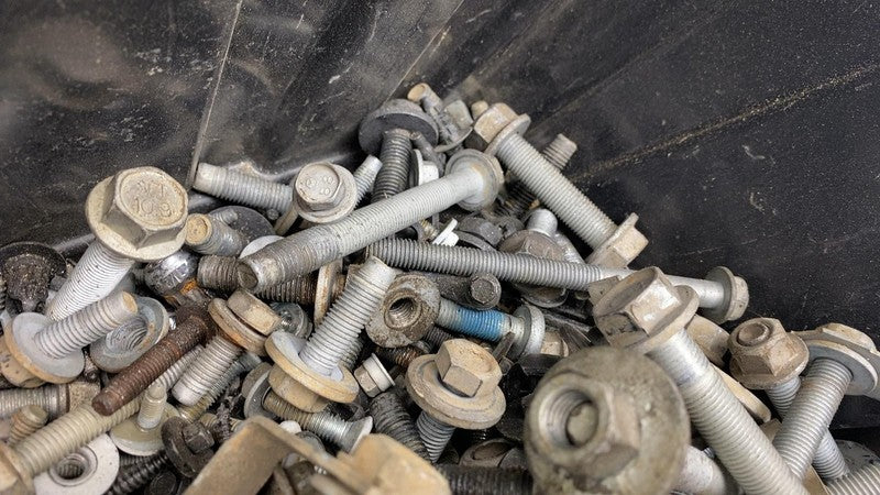 ⭕ 2017 Jeep Wrangler Set of Bolt