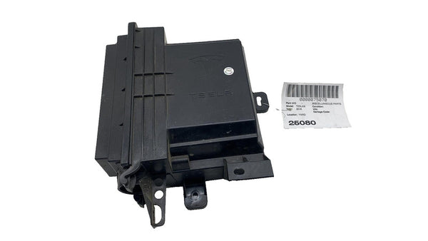 ⭕ 16-20 Model X Front Body Comfort Control Module ECU Enclosure Box 1058358-03-C