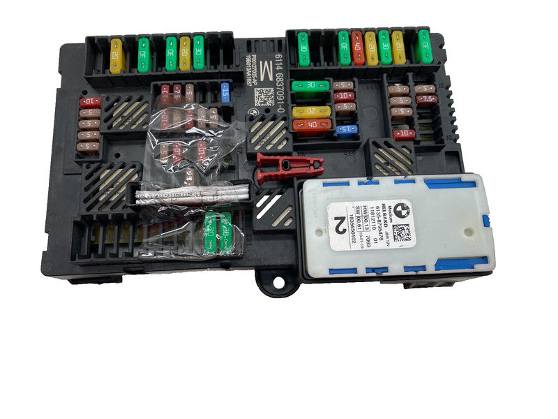 ⭕17-19 BMW 530i 540i G30 Power Distribution Junction Fuse Box Relay 61