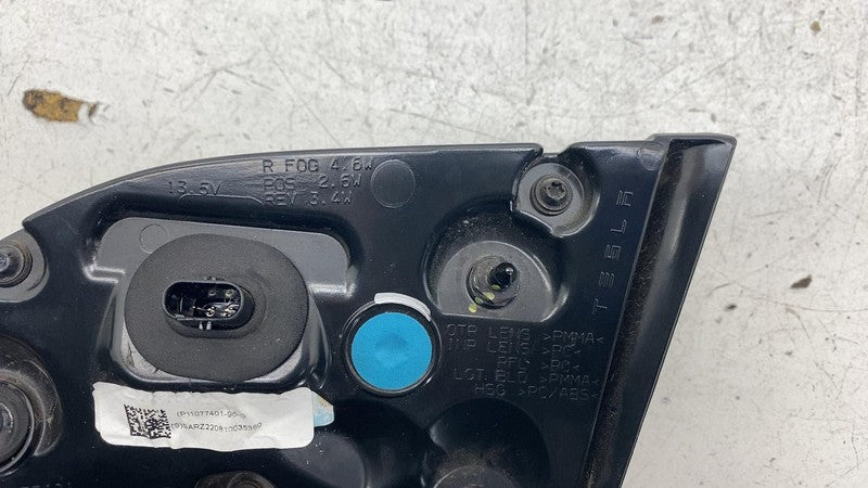 ⭕ 17-23 Model 3 Rear Left Inner Taillight LED Tail Lamp (3-Pin) LH 107