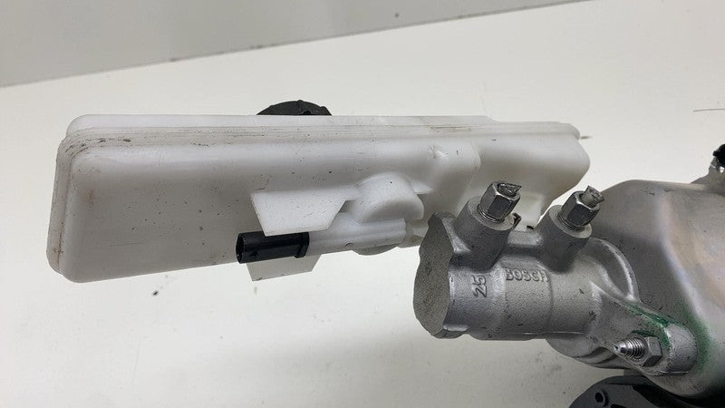 ⭕ 2017-2023 Model 3 Power Brake Booster Master Cylinder & Reservoir 10