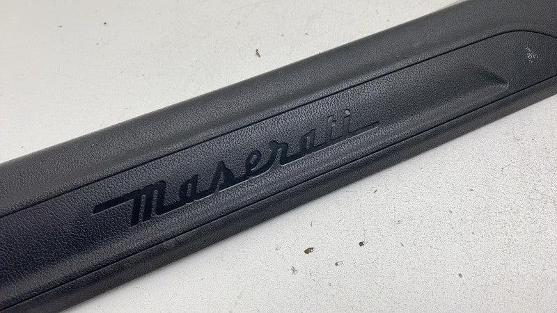 890370000 ⭕ 17-20 Maserati Levante Front Right Lower Door Sill Scuff Plate RH 890370000