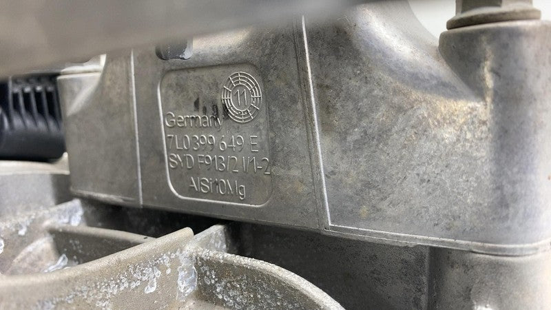 7L0399649E 2011-2018 Porsche Cayenne S Transmission Transfer Case Gear Box 4.4L