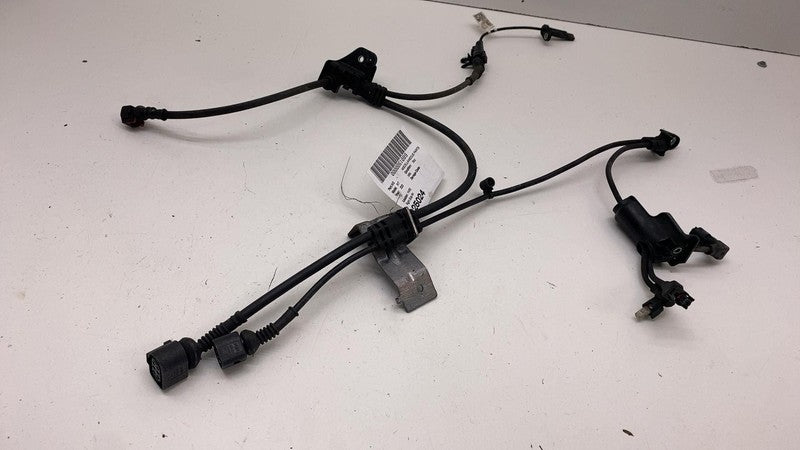 PT00052788 C ⭕ 22-24 Rivian R1T Reat Brake Caliper Cable ABS Wheel Speed Sensor PT00052788-C