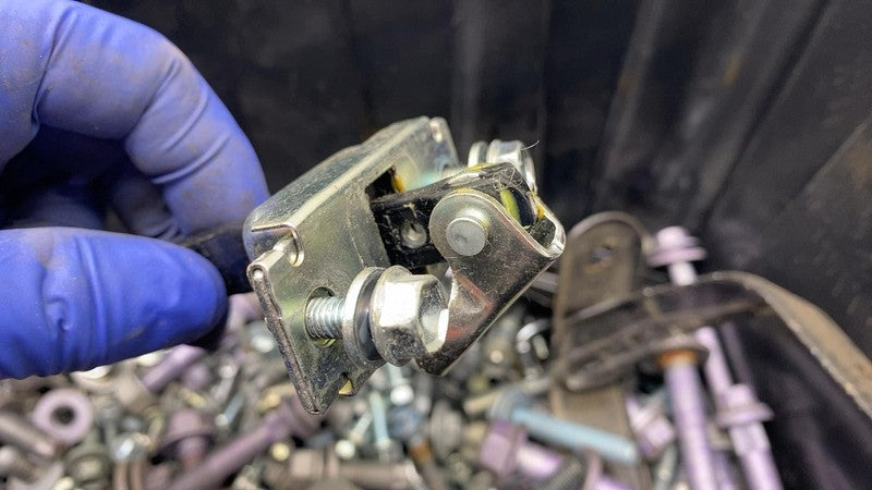 ⭕ 2018-2022 Toyota C-HR SET of Bolt Nut Clip w/ Fender Apron Support Bracket