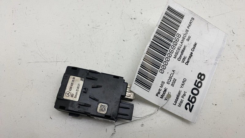 A 206 820 26 00 ⭕ 2022 Mercedes-Benz EQS 450+ Interior USB Charger Socket Interface A2068202600