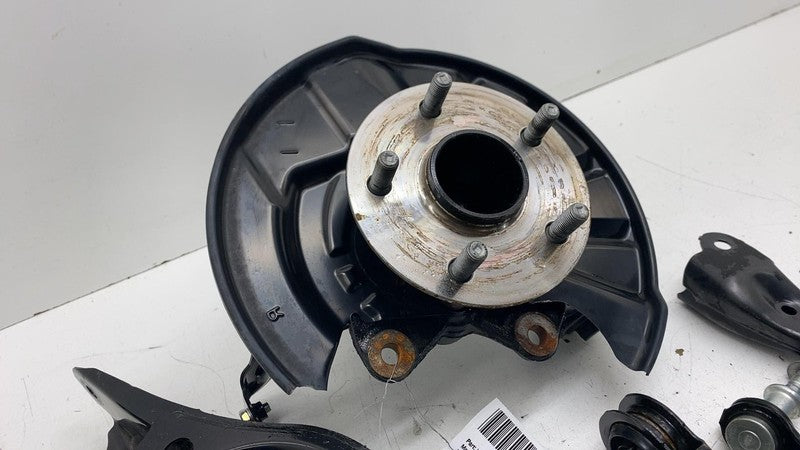 ⭕ 23-24 Toyota Prius Rear Left Knuckle & Suspension Control Arms LH 89