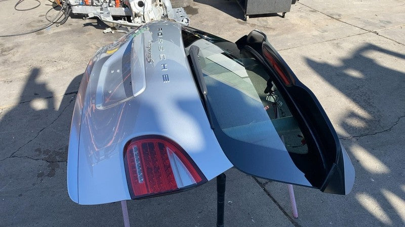 2011-2014 Porsche Cayenne S Rear Trunk Hatch Tailgate Liftgate Shell Silver LX7W