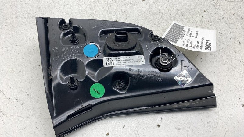 ⭕ 2017-2023 Model 3 Rear Right Inner Taillight LED Tail Lamp 3-Pin 107