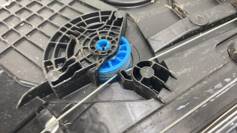 83480CV000 2022-2024 Kia EV6 Rear Passenger Door Window Regulator & Motor + Carrier Right