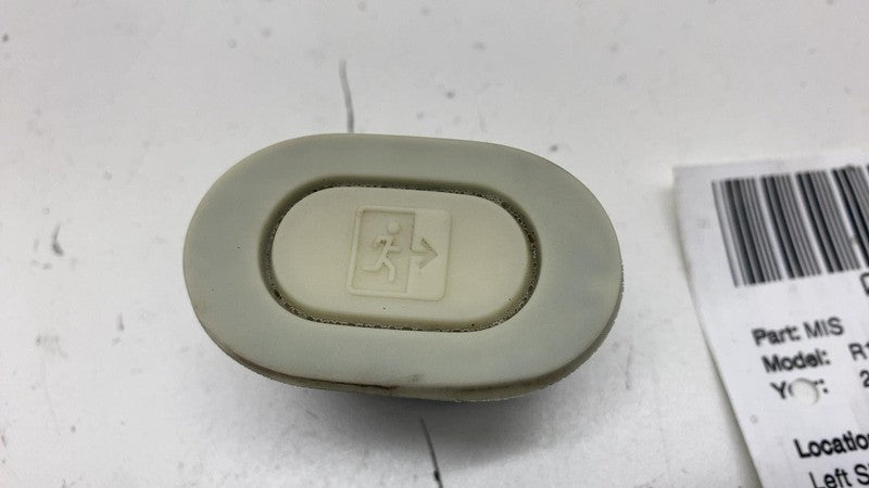 PT00002098K ⭕22-24 Rivian R1T Rear Gear Tunnel Emergency Release Control Button PT00002098-K