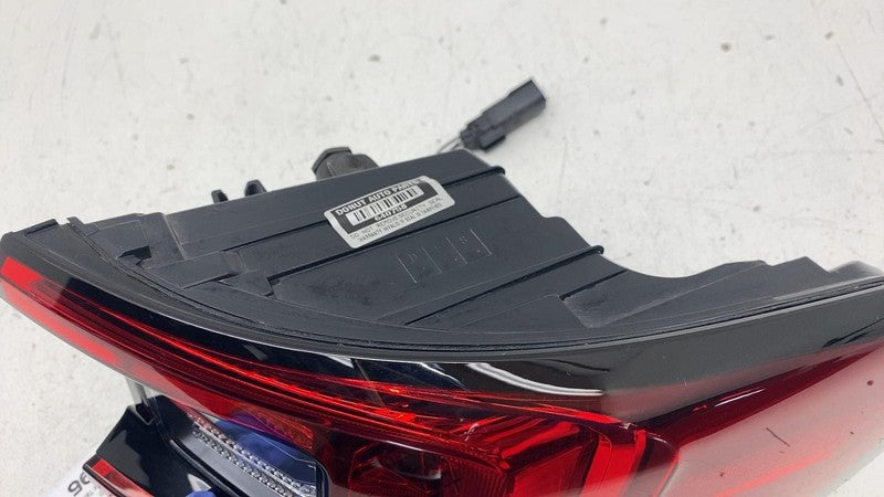 ⭕ 2021-2024 Polestar 2 Rear Right Quarter Panel Outer LED Tail Light Lamp Assy