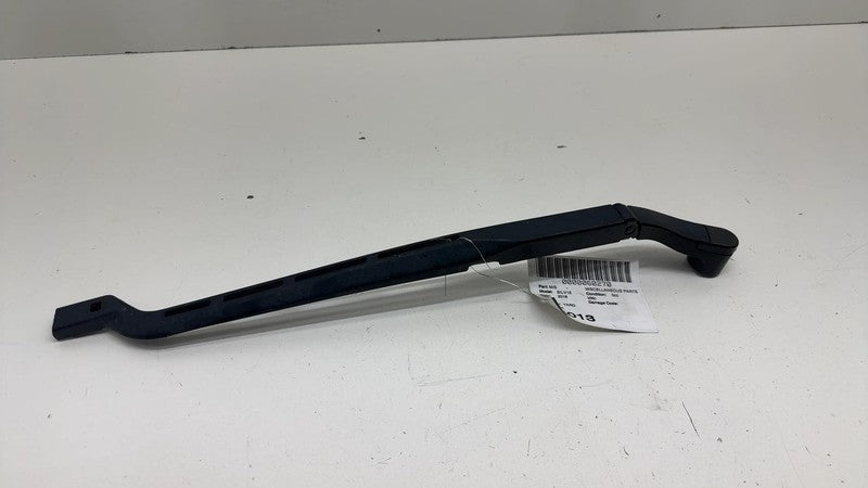 W000065932 ⭕ 15-18 Chevy Silverado 1500 Front Windshield Washer Fluid Wiper Arm W000065932