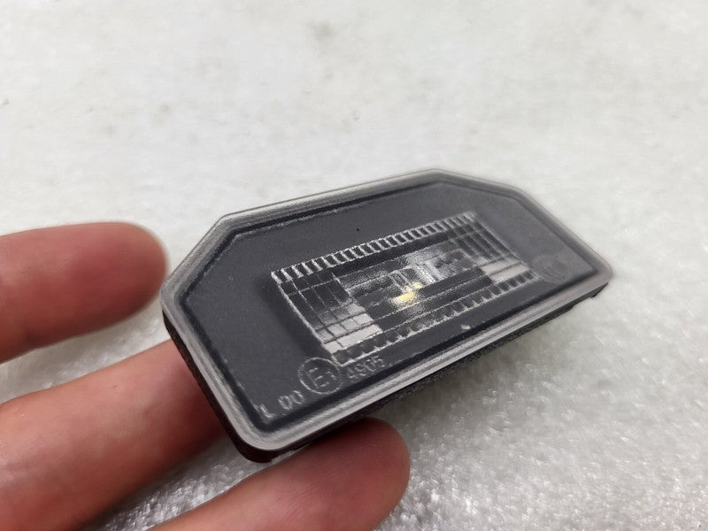144973000B ⭕ 17-23 Tesla Model 3 Rear Left or Right License Plate Light Lamp 1449730-00-B