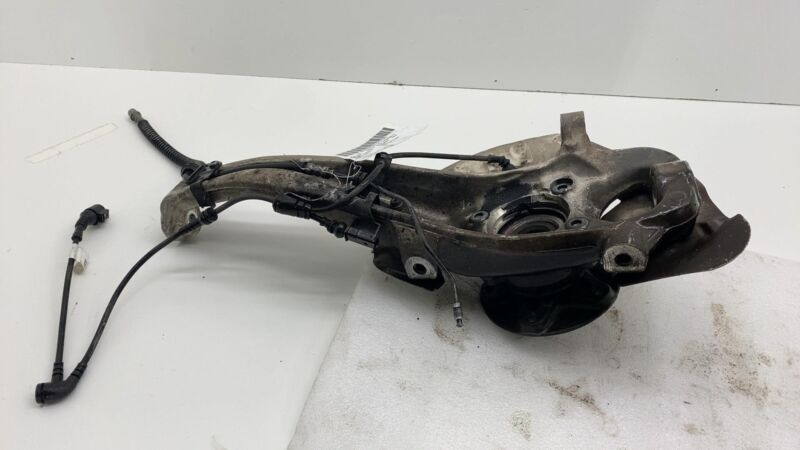 2011-2014 Porsche Cayenne Front Right Spindle Knuckle Hub w/ Dust Shield RH AWD