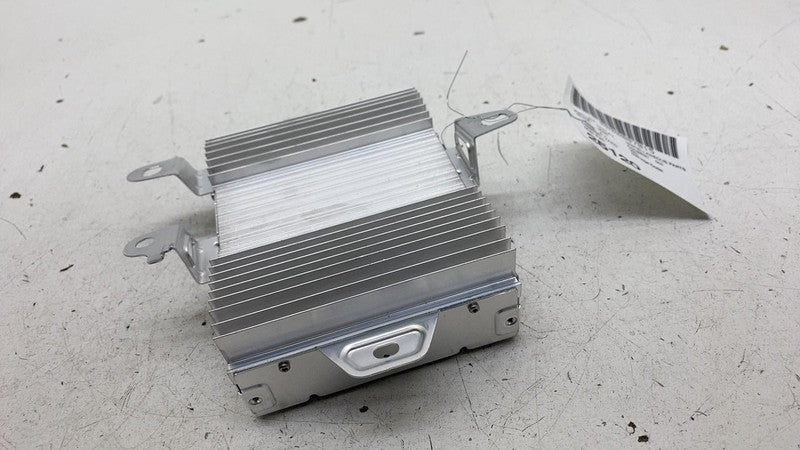 ⭕ 2020-2024 Tesla Model Y MY Radio Audio Sound System AMP Amplifier 15