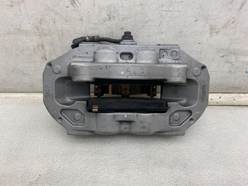 104462200E ⭕ 2017-2023 Model 3 Front Passenger Side Brembo Brake Caliper Right 1044622-00-E