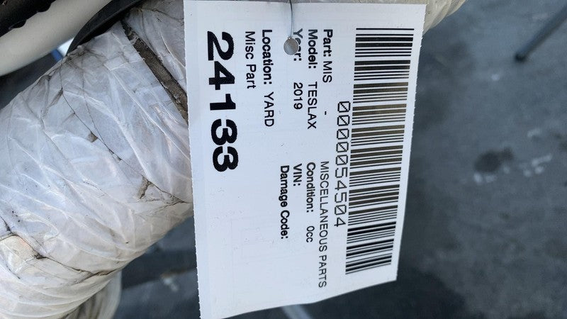 2016-2020 Tesla Model X Front Passenger Side Door Shell Panel Right Wh