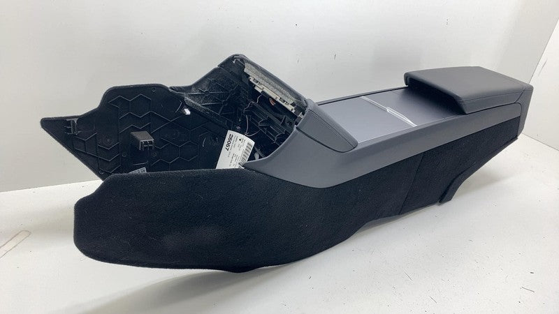 ⭕ 24-25 Model 3 Front Center Console Armrest & Storage Compartment 171