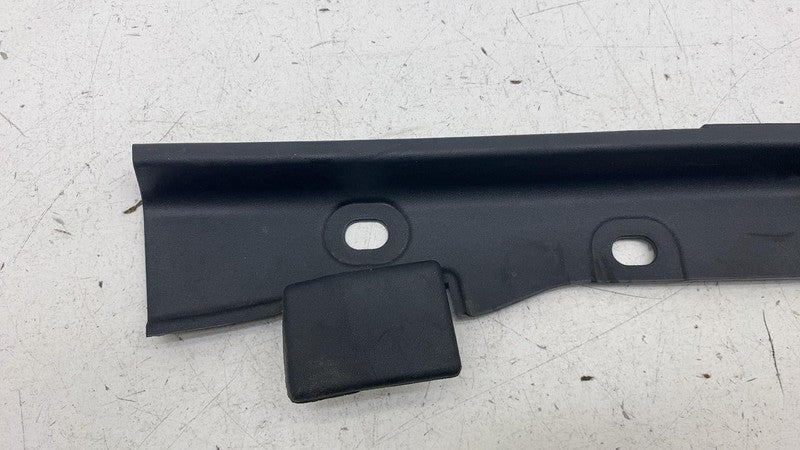 PT00449333B ⭕ 2022-2025 Rivian R1S Front Left Trough Finisher Trim Cover Panel PT00449333-B