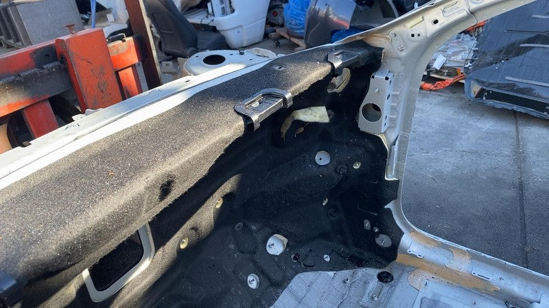 ⭕ 2022-2024 Polestar 2 Front Passenger Side Structural Frame Horn Cuto