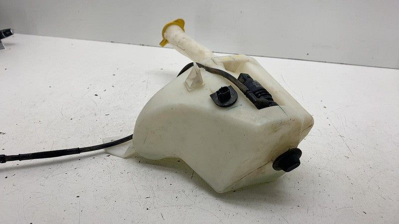 ⭕ 2019-2023 RAM 3500 Windshield Washer Fluid Reservoir Tank w/ Pump 68