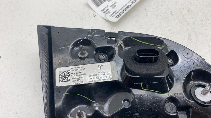 ⭕ 2020-2024 Model Y Rear Right Inner Taillight LED Tail Lamp 4-Pin 150