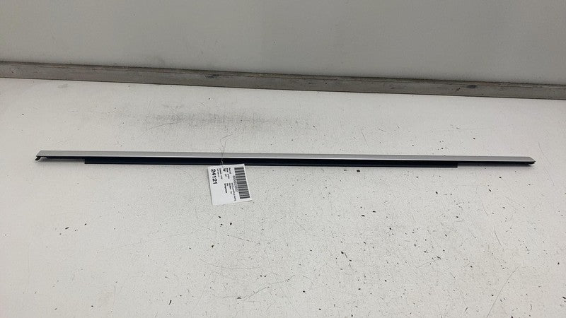 4KE 839 475 ⭕ 19-23 Audi E-Tron Quattro Rear Left Side Door Window Belt Moulding 4KE839475