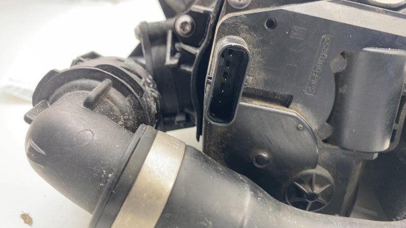 ⭕ 21-23 BMW 530e 330i xDrive Engine Coolant Thermostat Heat Management Housing